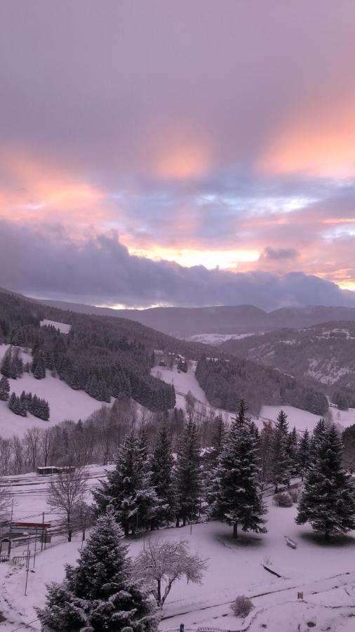 Crêtes Du Vercors Vue Magnifique Villard-de-Lans Extérieur photo